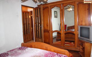 Ultracentral 2 camere ,decomandat ,56 mp. ! - Poză 2