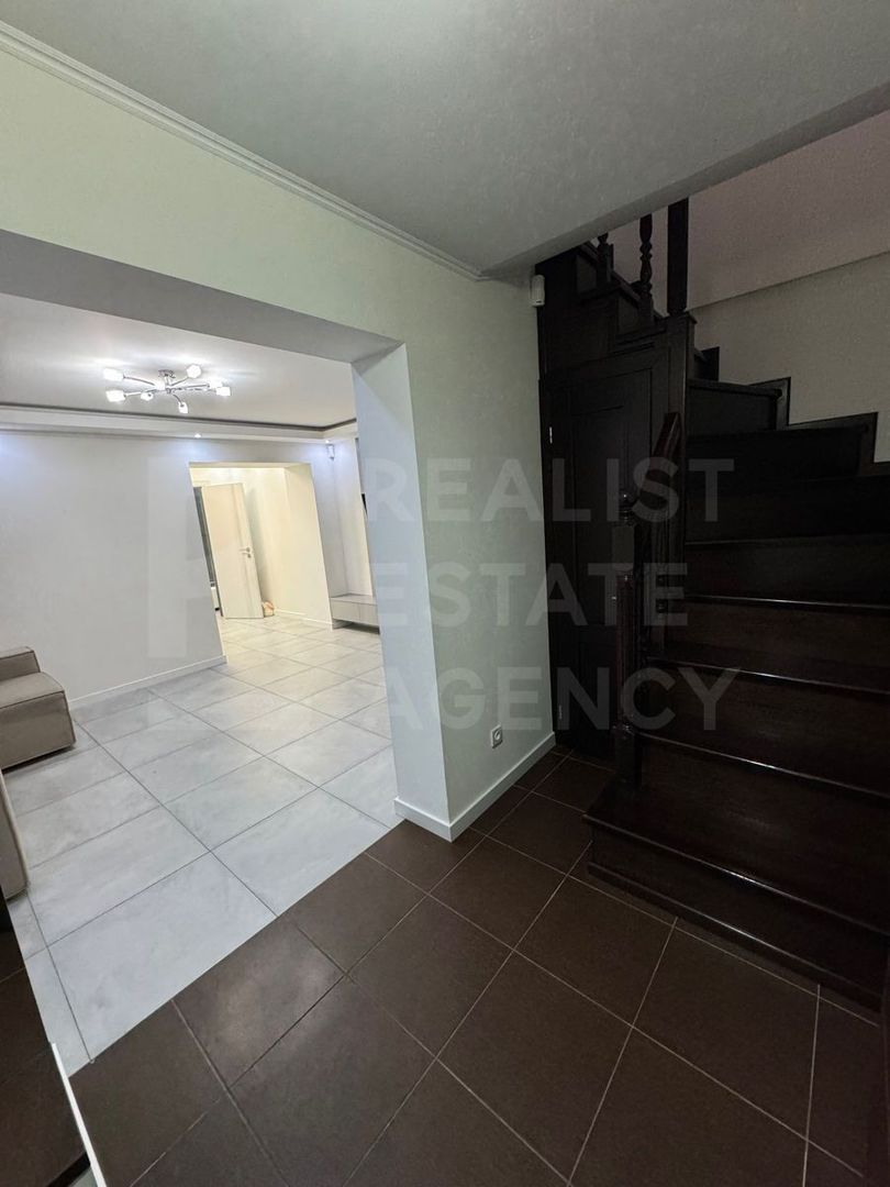 Chirie, casă, 3 camere, strada Alexei Şciusev, Centru - Poză 8