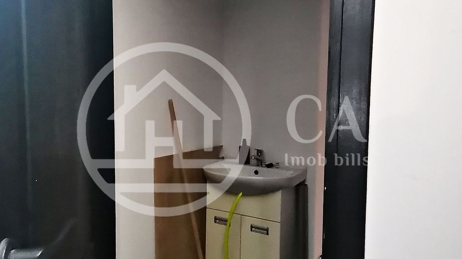Spatiu comercial de inchiriat cu 3 camere Ultracentral, Oradea - Poză 5