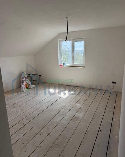 Casă P+M, 129 mp, teren 1640 mp, Cărbunari (Grajduri) – două unități separate - Poză 10