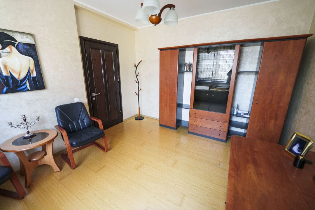 Vila moderna S+P+M, piscina acoperita, sauna, sala fitness-zona Ford/Cassia Park - Poză 12