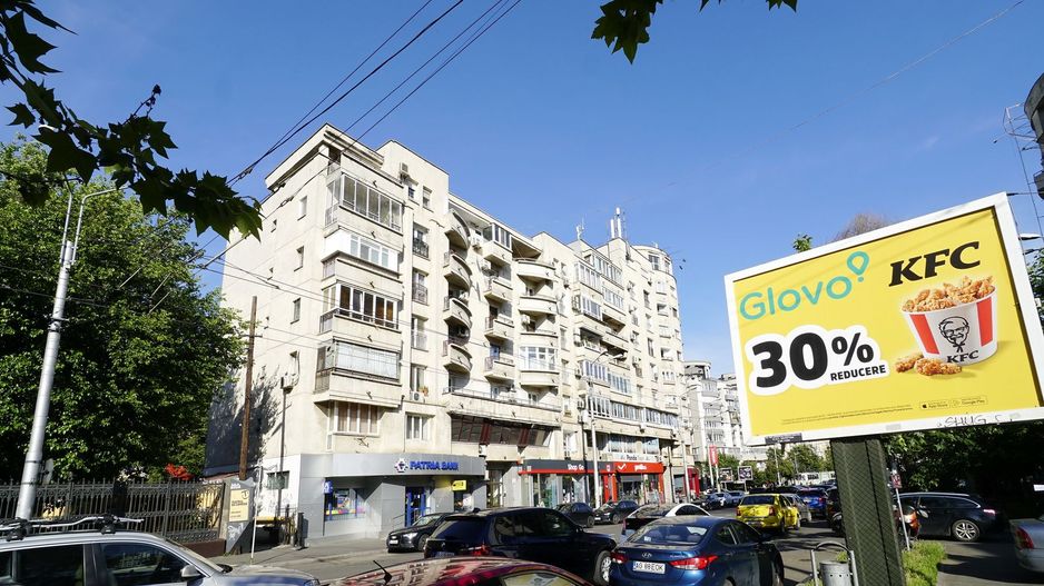 Spatiul comercial 100 mpu str.Sf Vineri colt cu B-dul Corneliu Coposu - Poză 11
