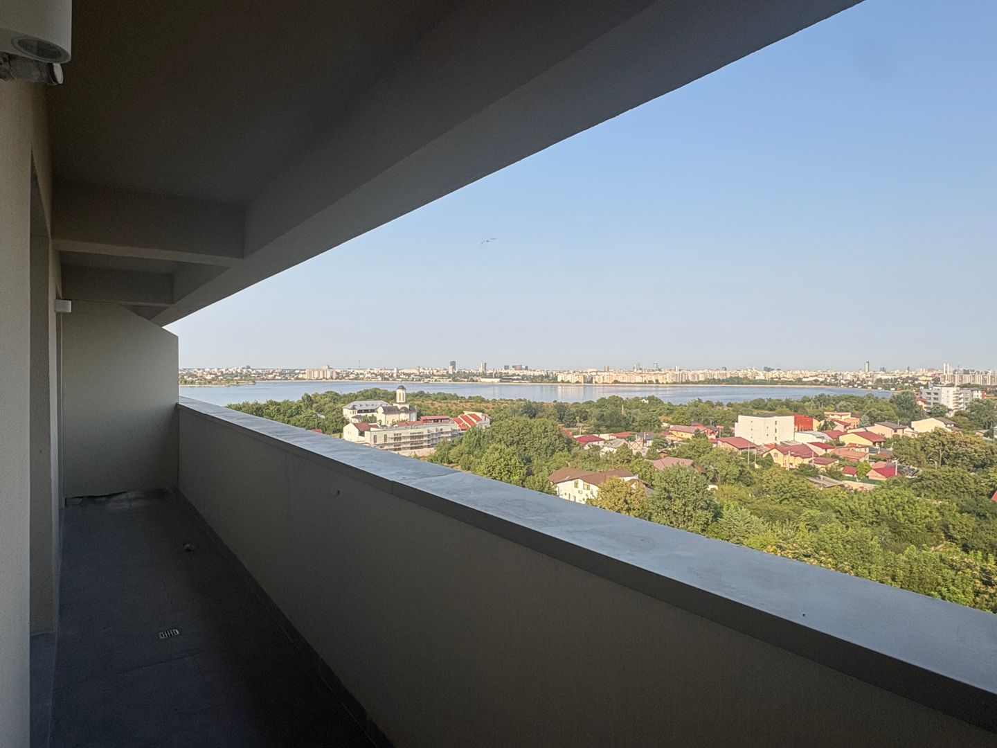 Apartament cu 3 camere 2 băi - Lacul Morii. Vedere lac. - Poză 17