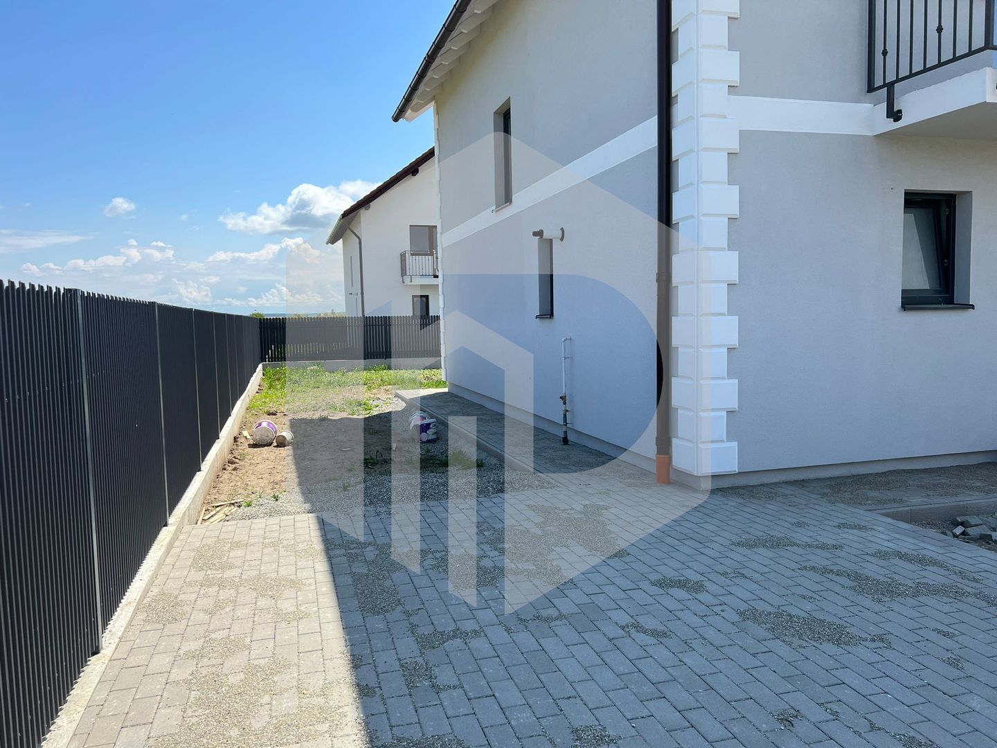 Casa Single Cristian | 4 Camere | 570mp de  Gradina - Poză 3