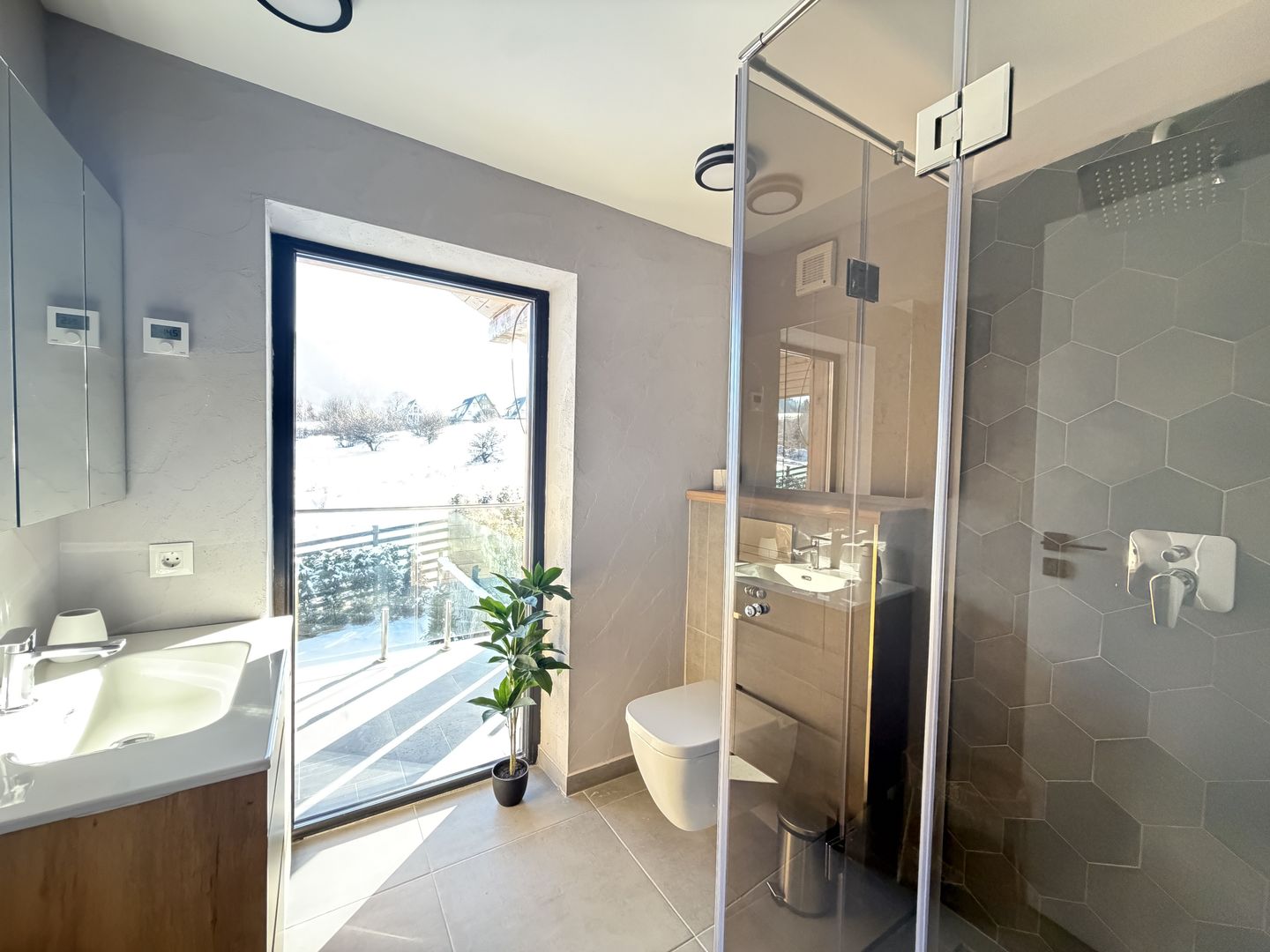 Casă de vacanță modernă într-un cadru natural deosebit – Râșnov - Poză 10