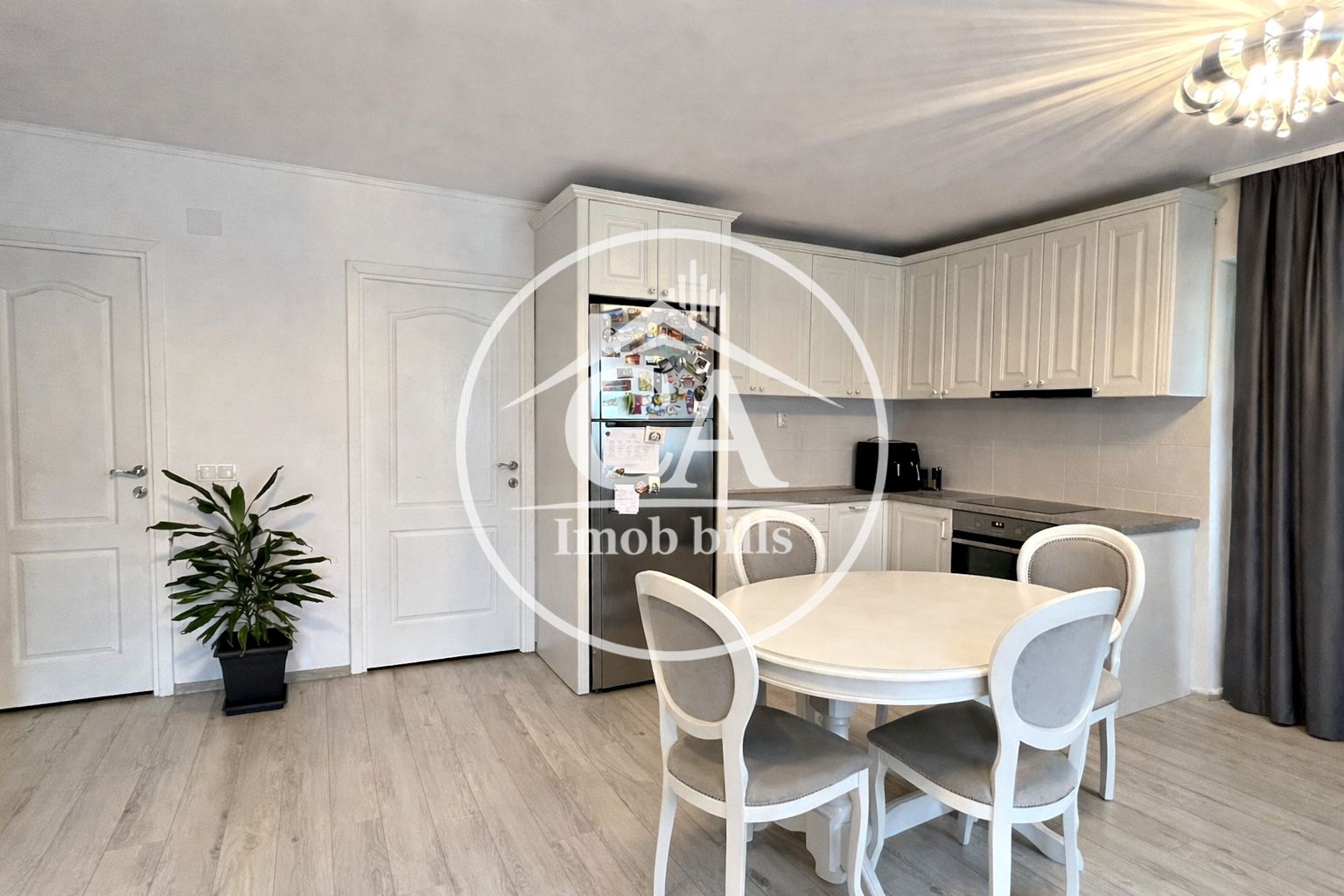 Casa de vanzare cu 4 camere in Oșorhei, Bihor - Poză 2