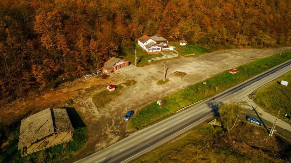 Pensiune 12 camere, vulcanizare, spălătorie pe DN7 - Poză 4