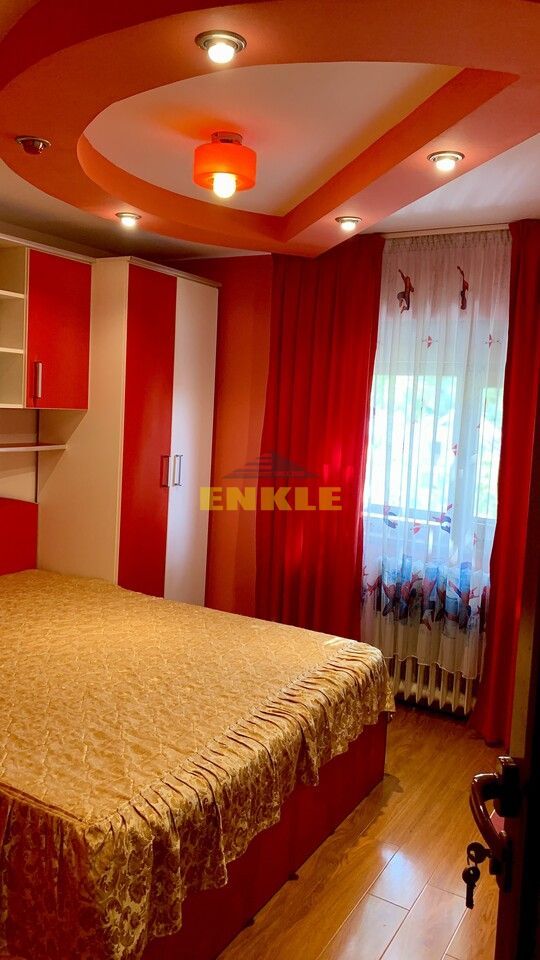 De inchiriat apartament cu 4 camere, Zona Imparat Traian. 400€ - Poză 3