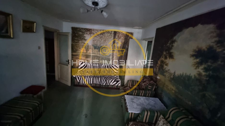 Apartament semidecomandat cu 2 camere, 42m pătrați ,65000 euro, Zimbru - Poză 1