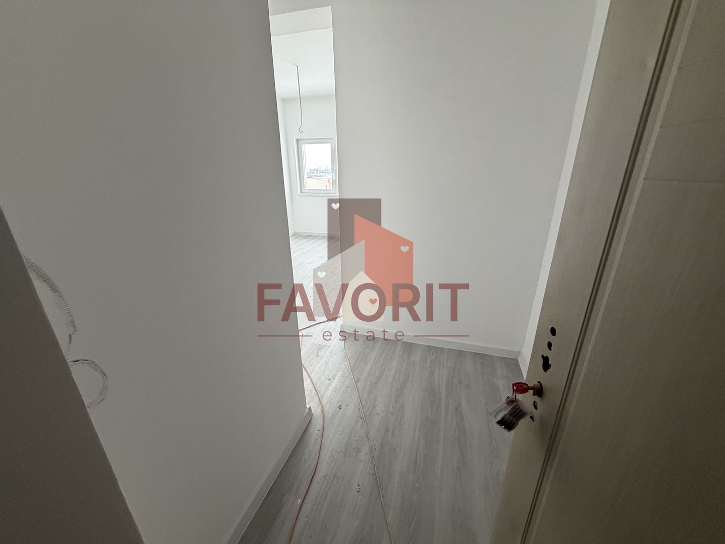 Etaj 2. Finisaje la alegere. 2 locuri parcare - Poză 8