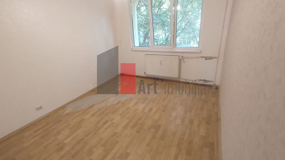 Vânzare apartament 4 camere decomandat Bd. Brâncoveanu - Izvorul Mureșului - Poză 16