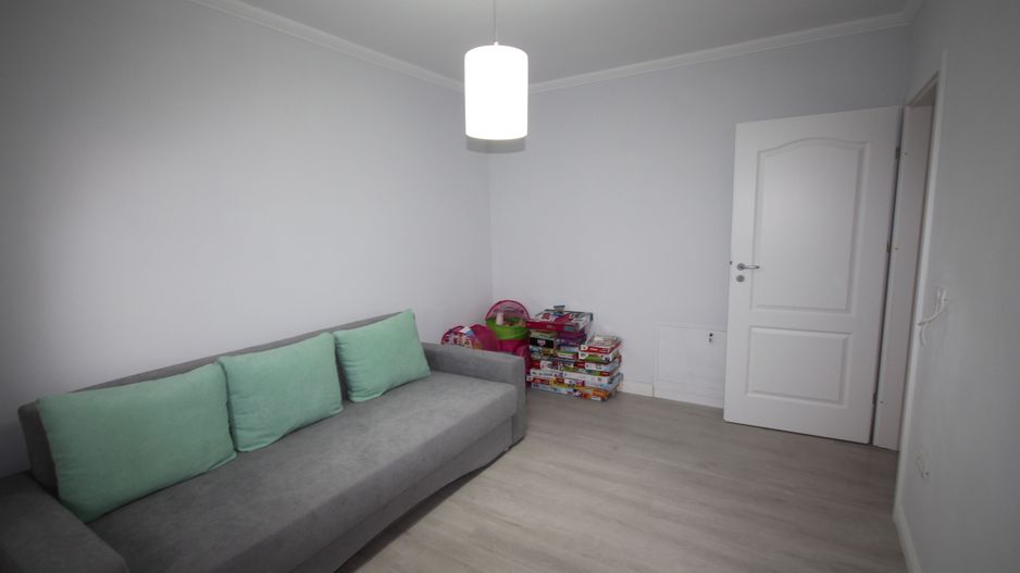 Modern si primitor - Poză 18