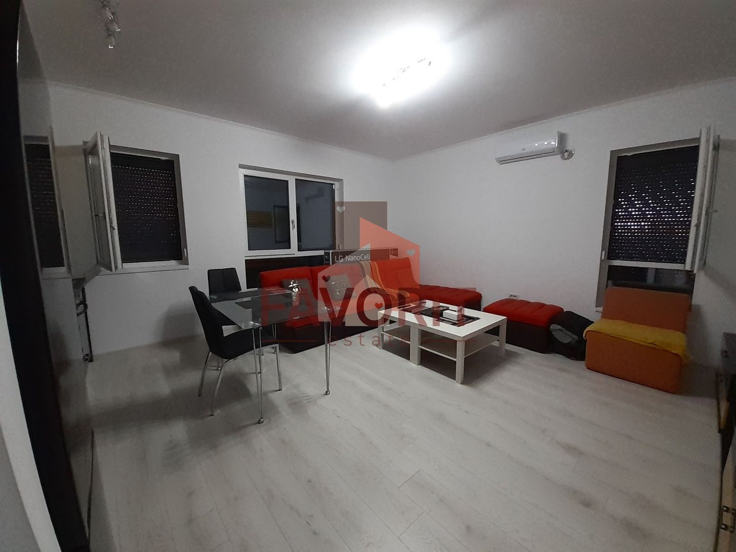 2 locuri de parcare.  Mobilat si utilat. Disponibil imediat. - Poză 2