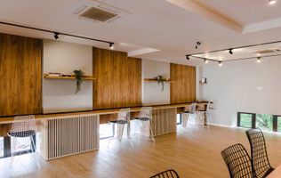 OPORTUNITATE- VILA, 7 CAMERE | PIATA VICTORIEI| LOC DE PARCARE