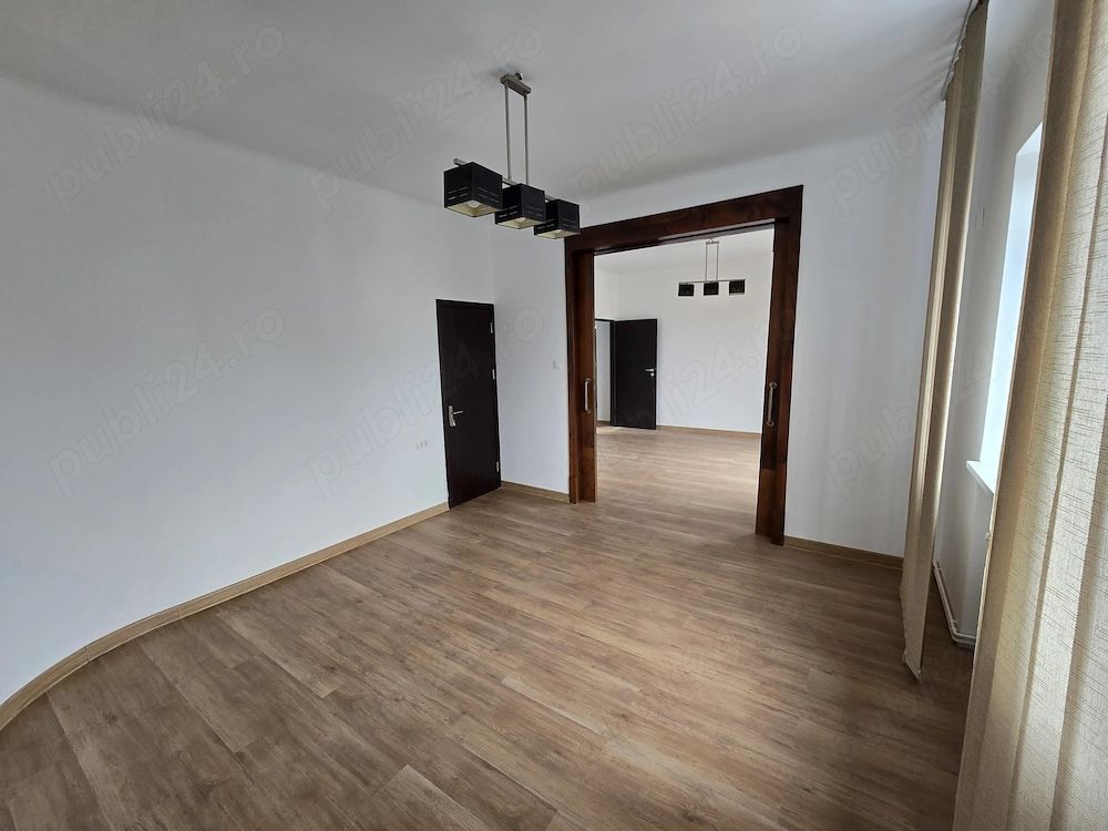 Apartament renovat ( doar birouri)  Bulevardul Lascar Catargiu - Poză 3
