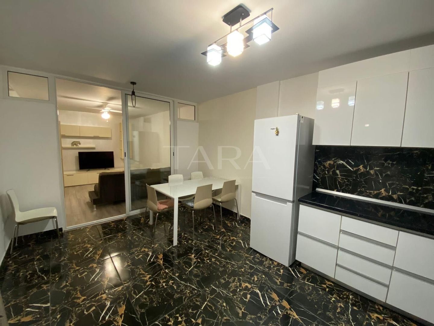 Apartament modern cu parcare – Florești, zona Răzoare / Vivo. - Poză 2