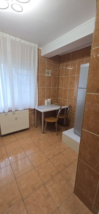 Garsonieră spațioasă 45 mp, etaj intermediar, mobilată, Basarabia - Poză 5