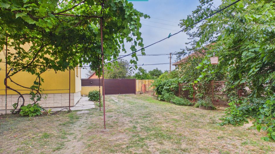 Casă cu 4 camere și teren de 5538 mp în Macea - Poză 14