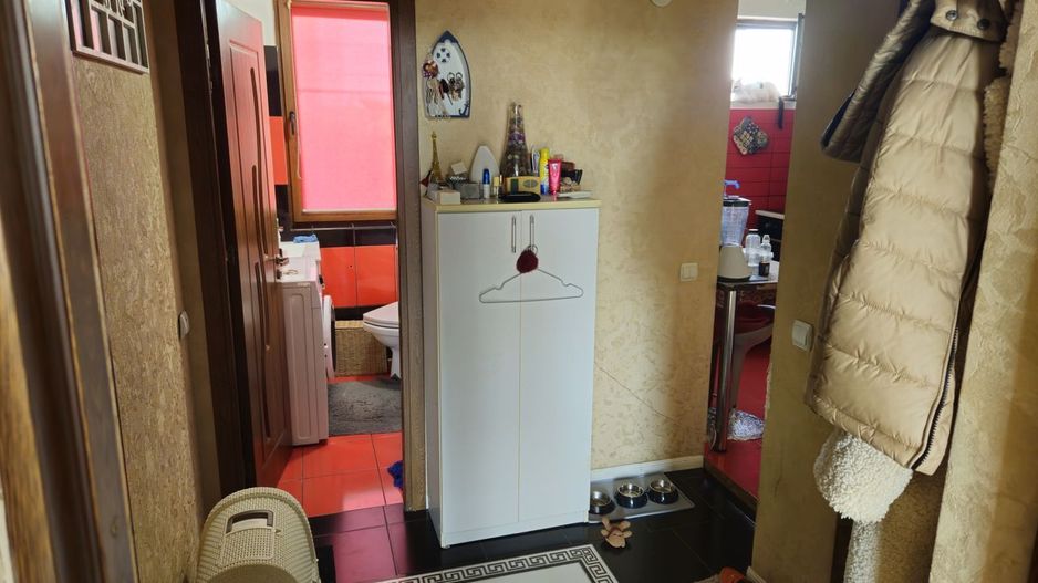 De vanzare ap 2 camere+curte proprie 70mp, Bragadiru - Poză 3