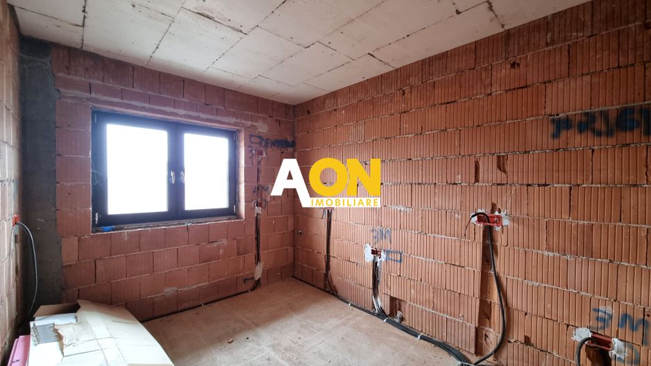 De vanzare 1/2 duplex, 4 camere, 224mp teren, Orizont - Poză 5