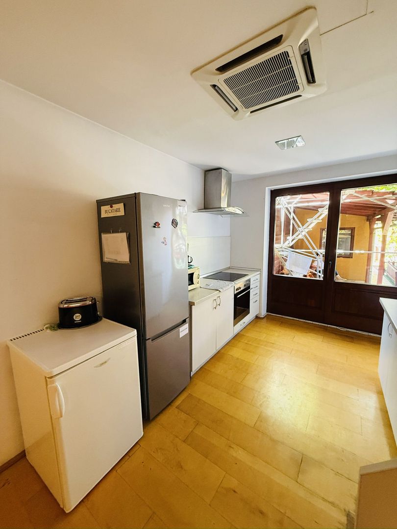 Bucovina–Mehala | 15 camere | 728 mp teren | Proprietate multifuncțională - Poză 17