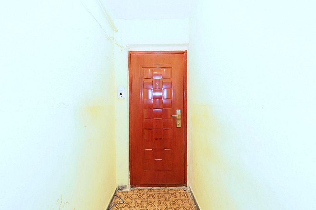 Vanzare apartament 3 camere, decomandat, etaj 2, Gavana - Poză 7