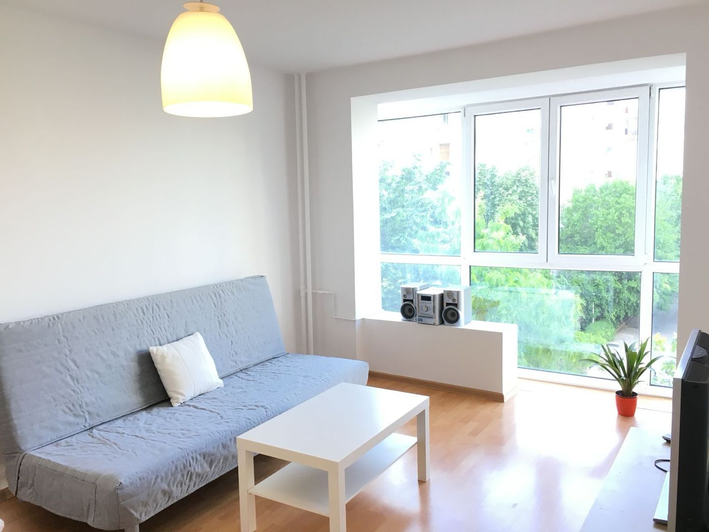 Apartament 3 camere, Parc Tineretului, la 5 min. metrou. Loc de parcare. - Poză 1