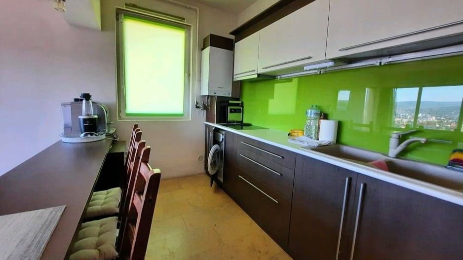 Apartament de închiriat – 3 camere, terasă panoramică, zona Grand Hote - Poză 2