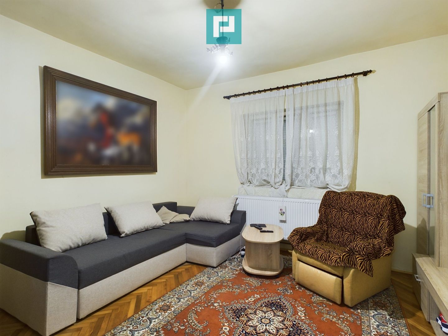 Casă cu 4 camere + anexe   în Șofronea - Poză 2