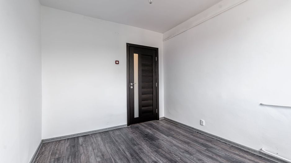 REZERVAT Pret redus Apartament cu 2 camere, renovat, in Vlaicu - Poză 4