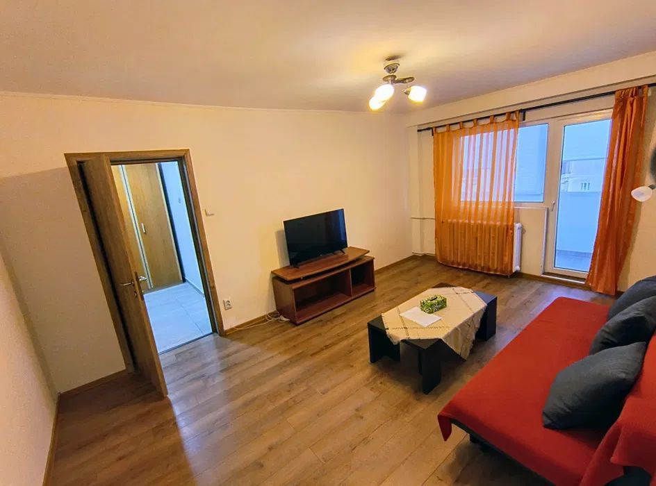 Apartament spatios, 2 camere,  zona Mosilor-Stefan cel Mare - Poză 1