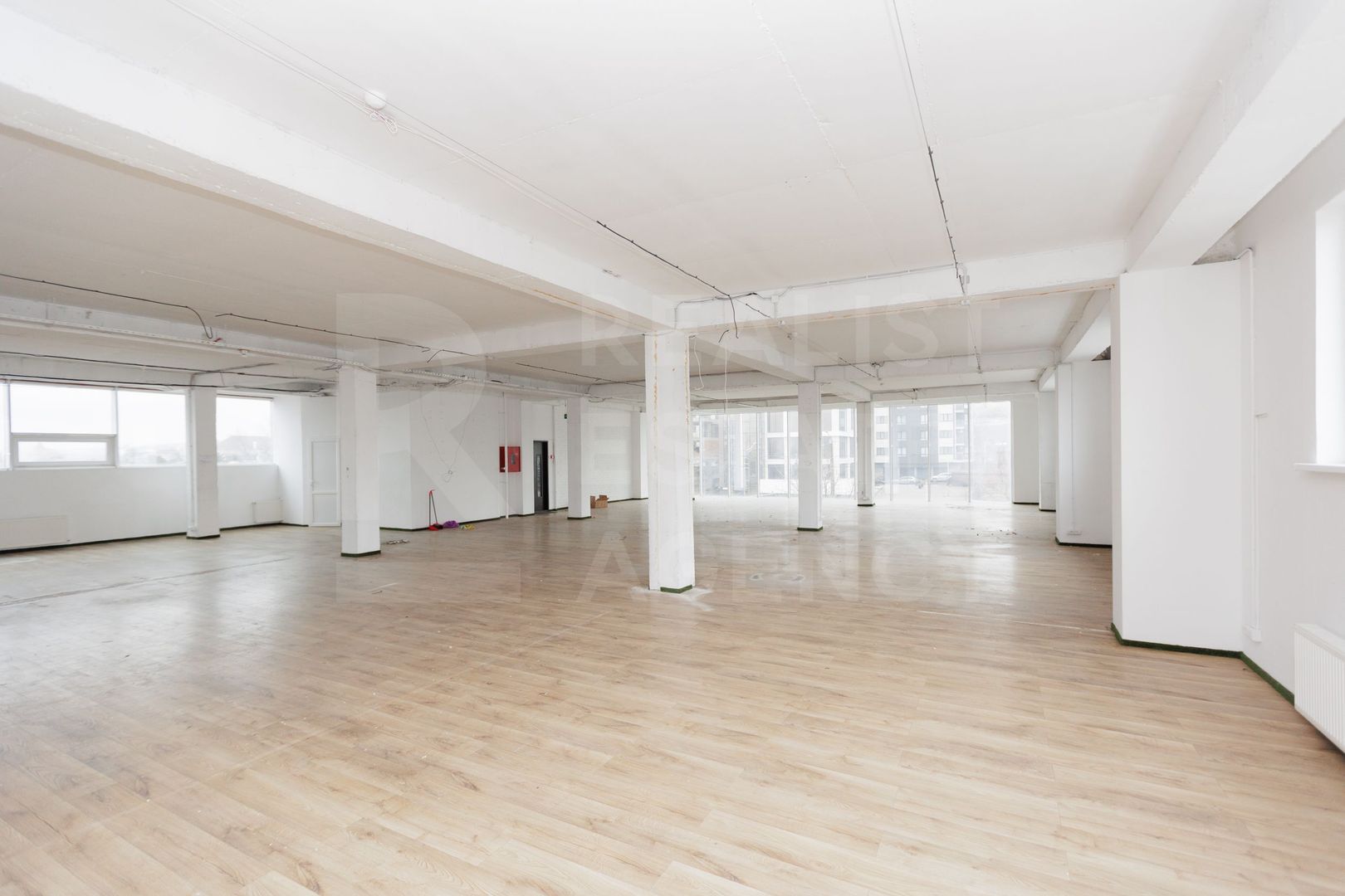 Chirie, spațiu de birouri, 400 mp, bd. Alba Iulia, Buiucani - Poză 4