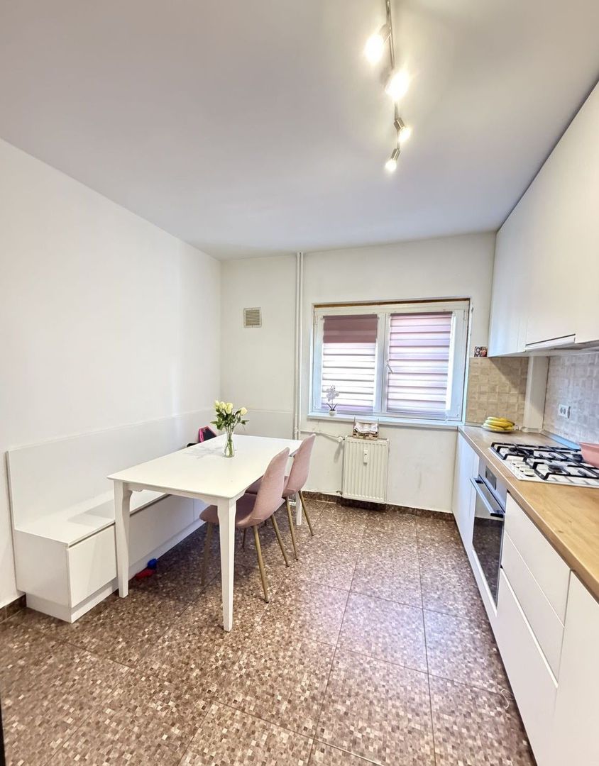 De Închiriat: apartament 3 camere zona Giurgiului - Poză 4