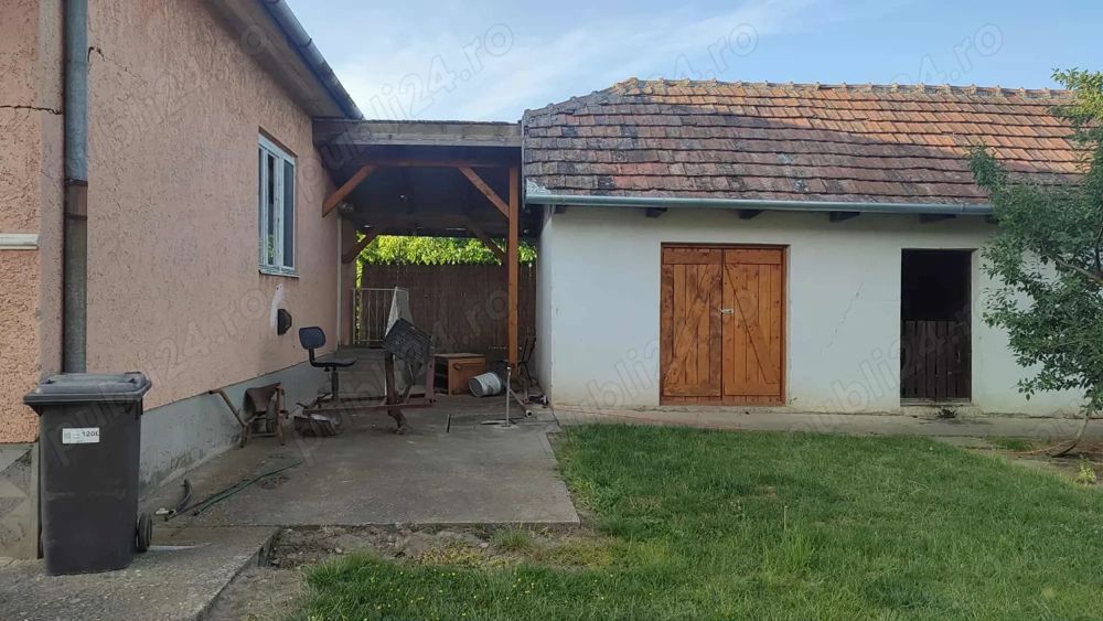 Casa de vanzare in Ungaria aproape de granita - Poză 3