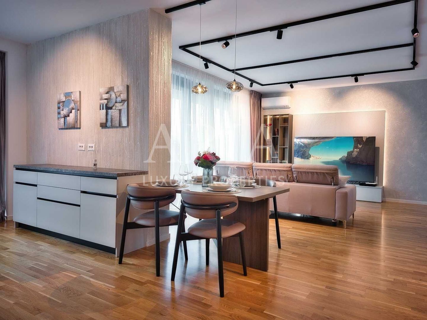 3 camere si curte Lux | The Ivy I Baneasa | parcare - Poză 1