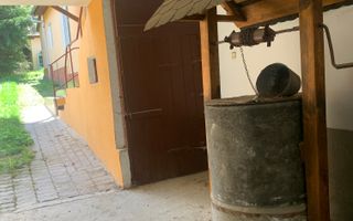 Casă în centrul Cisnădioarei cu 243mp de locuit și teren de 936mp - Poză 20