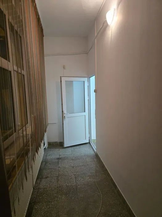 De inchiriat spatiu comercial 30mp, intrare separata, Rahova - Poză 3
