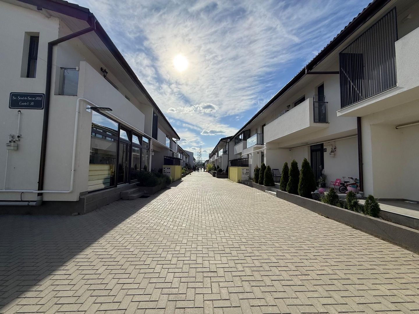 Casa înșiruită în ansamblu exclusivist | liniște intimitate și comfort - Poză 31
