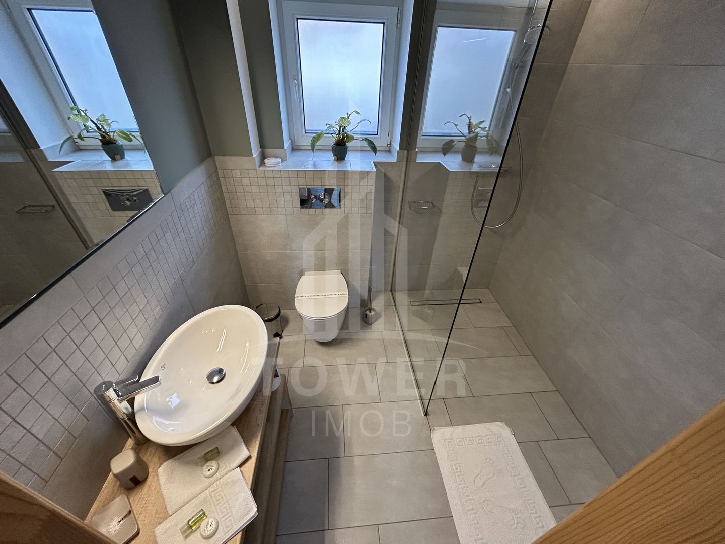 Casă de lux de închiriat | Curte | Ciubăr | Zona Gușterița - Poză 15