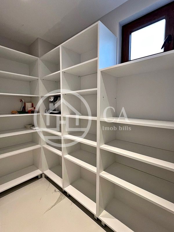 Apartament de închiriat cu 3 camere în zona ULTRACENTRALĂ, Oradea - Poză 17