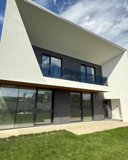 VILA INDIVIDUALA SMART | PISCINA PE ACOPERIS | PIPERA-VOLUNTARI - Poză 1