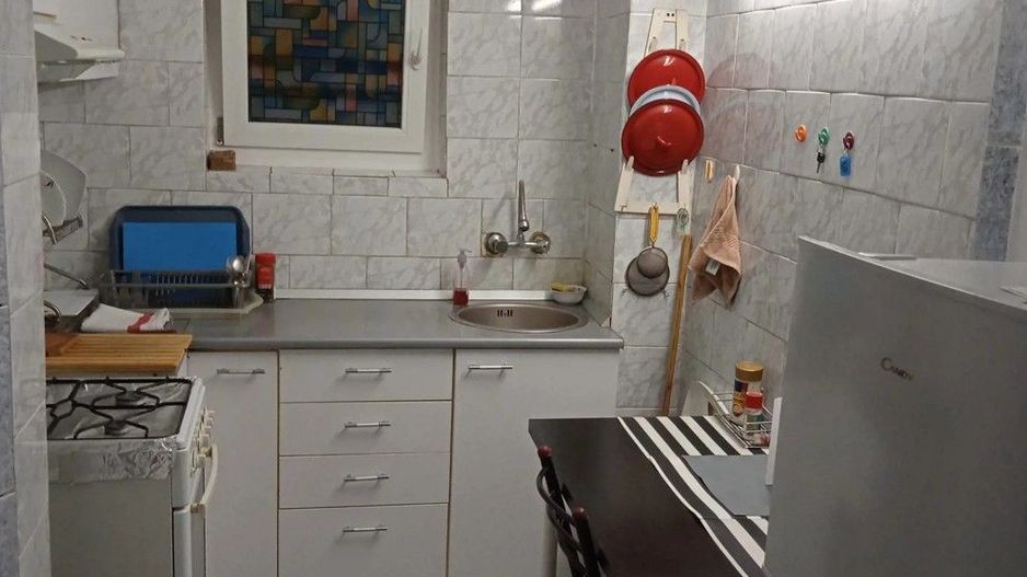 🔑 Vanzare apartament 3 camere - Zona Piața Titan - Poză 3