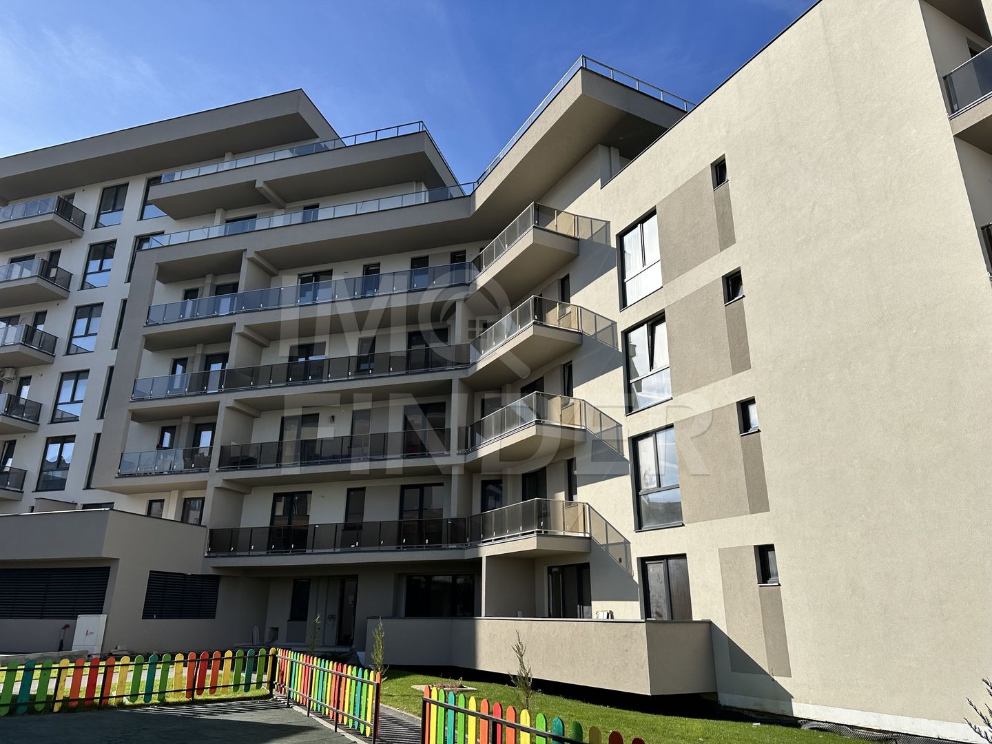 FARA COMISION - 2 camere 53 mp plus terasa zona VIVO - Poză 4