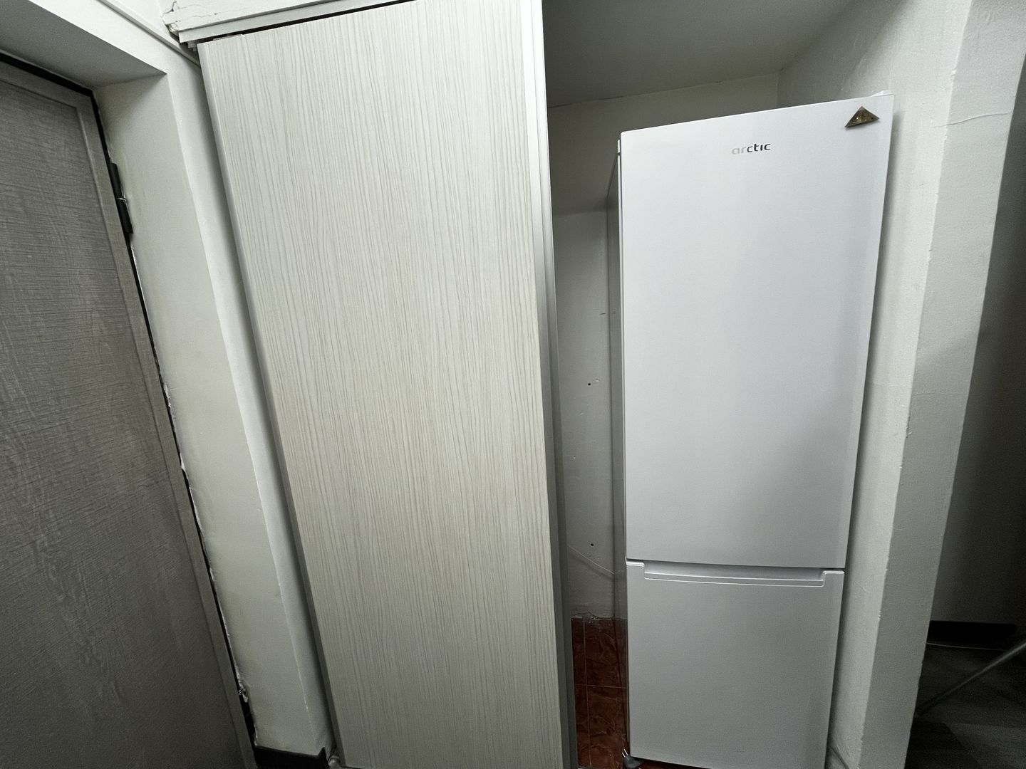 Garsonieră renovată 2025, parter, mobilată complet, zona Titan - Poză 8