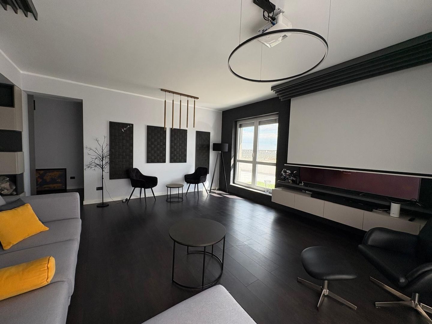 Penthouse Dobroiesti - Poză 1