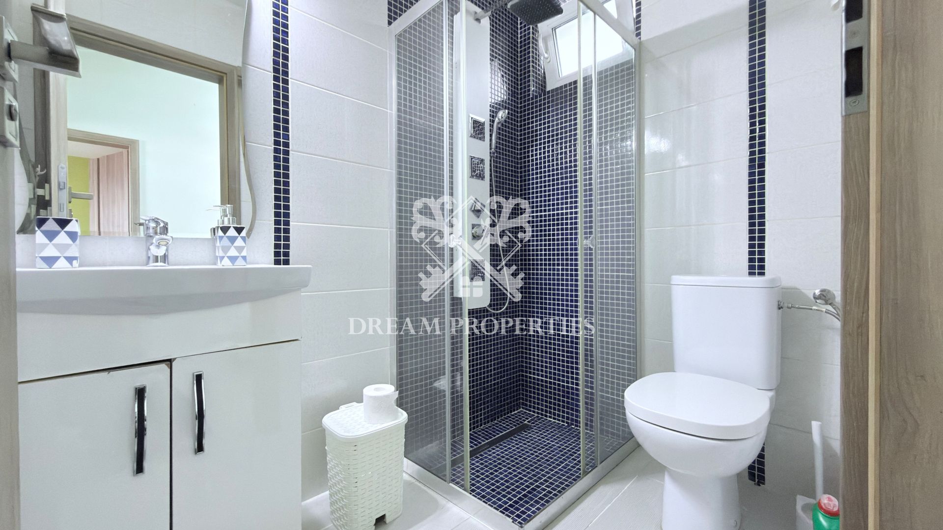 Casa de inchiriat, 4 camere, 3 bai, curte 250 mp, Apahida - Poză 10