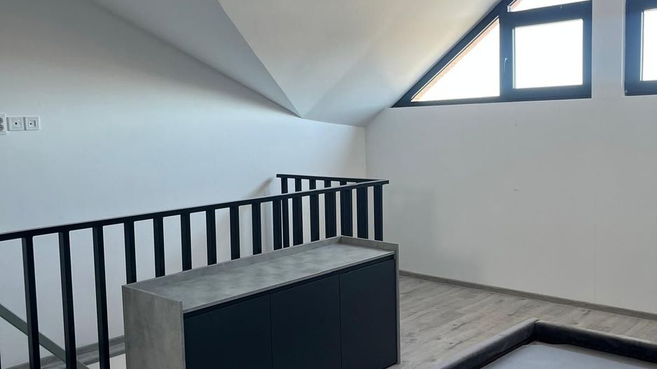 Apartament 4 camere finalizat in cartierul Izvor! - Poză 17