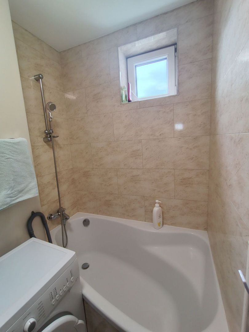 BRASADAS vinde ap 2 cam etaj 3/3 Botizului. - Poză 5