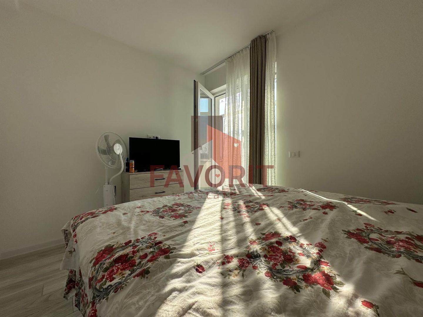 3 camere | etaj intermediar | centrala proprie | mobilat si utilat | loc parcare - Poză 9