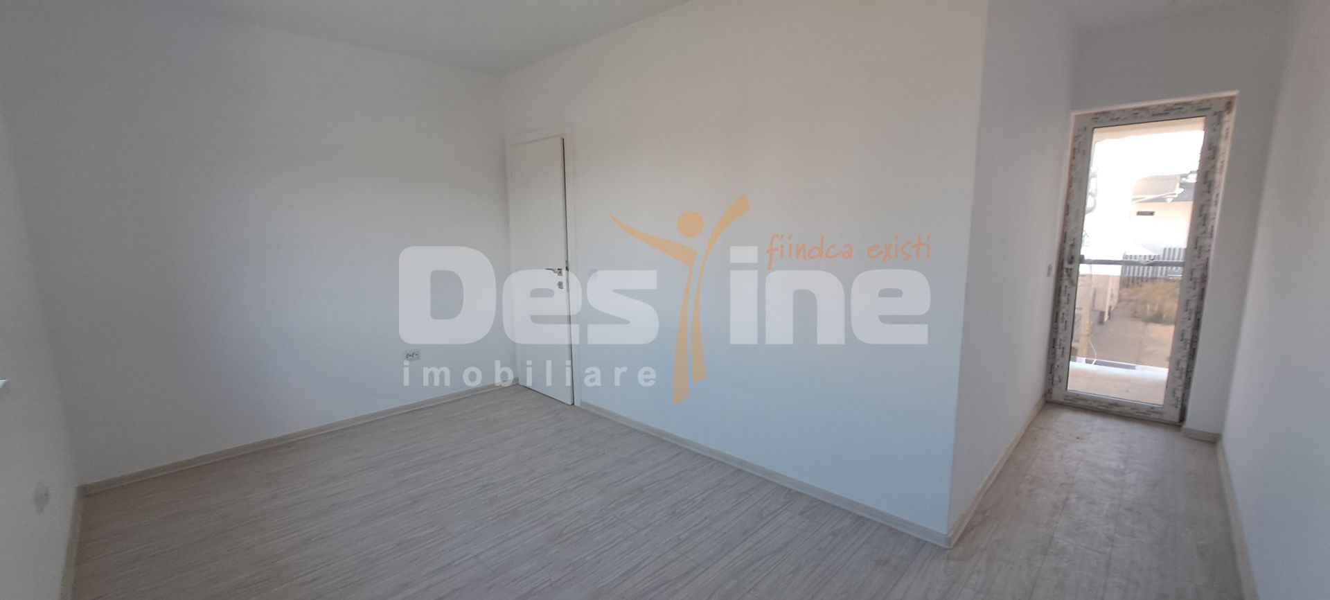 Casă individuală cu 4 camere și teren de 450 mp – Rediu - Poză 11